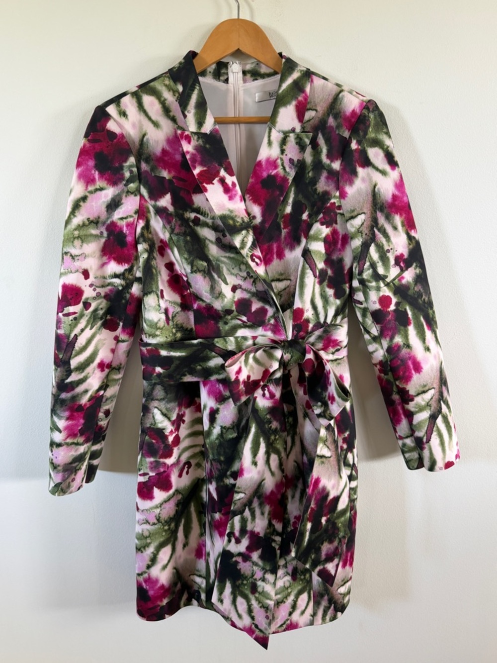 Badgley Mischka Pink, Green & White Floral Tie-Waist Dress medium